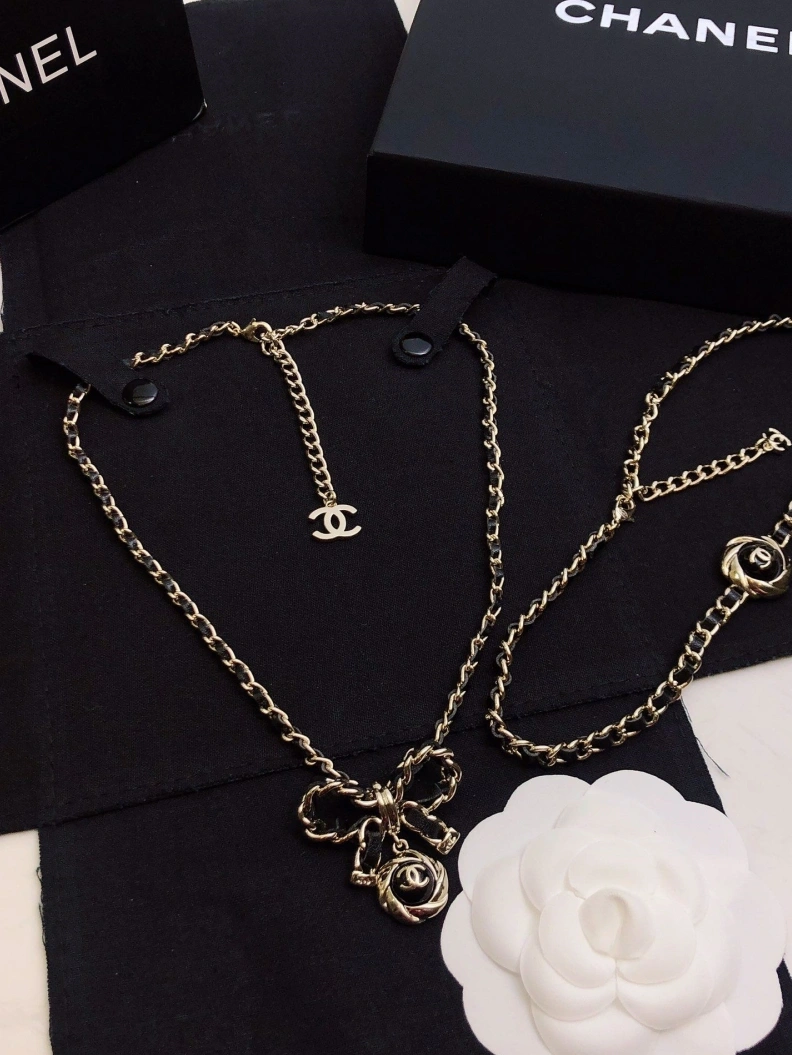 Comfortable Chxnxl Necklaces 285300