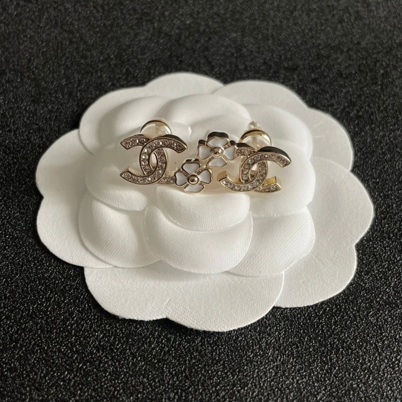 Stylish Chxnxl Earrings 285715