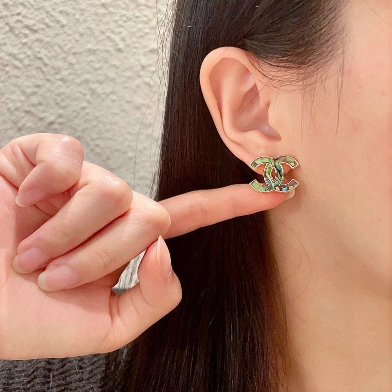 WellDesigned Chxnxl Earrings 285694