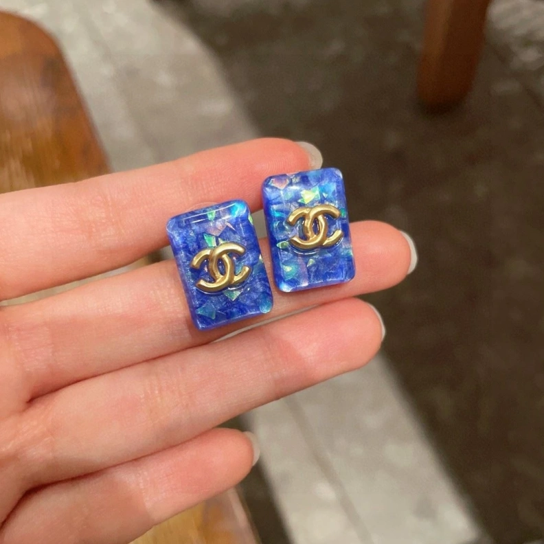 Lightweight Chxnxl Earrings 285677