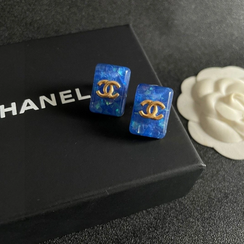 Lightweight Chxnxl Earrings 285677