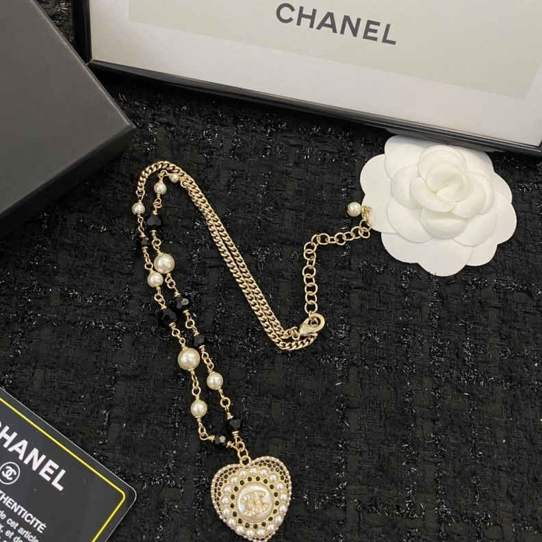 EyeCatching Chxnxl Necklaces 285290