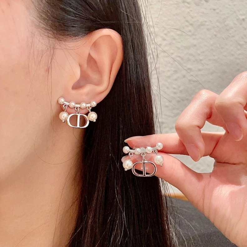 Christian Dxxr Earrings ModernLook 294157
