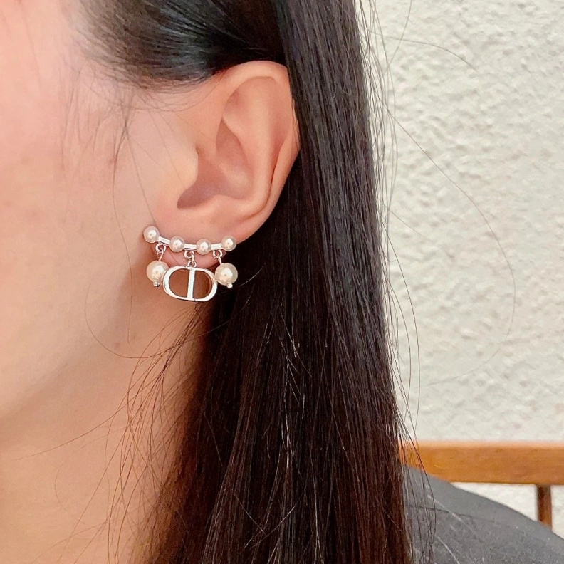 Christian Dxxr Earrings ModernLook 294157