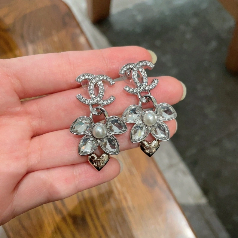 Versatile Chxnxl Earrings 285660