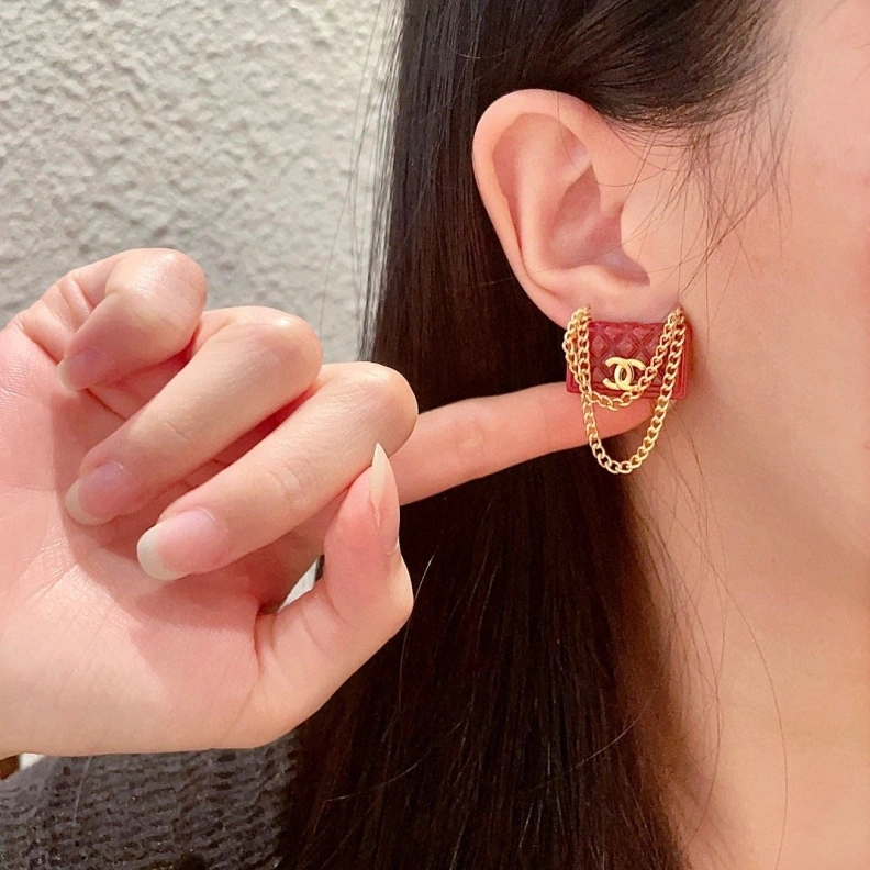 Elegant Chxnxl Earrings 285650