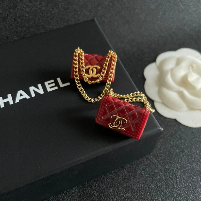 Elegant Chxnxl Earrings 285650