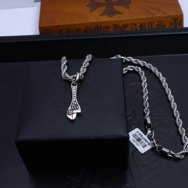 GoodFit Chrxmx Hxxrts Necklaces 296717