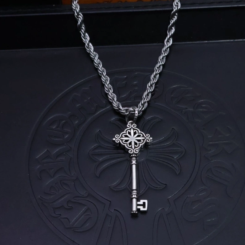 WellDesigned Chrxmx Hxxrts Necklaces 296716