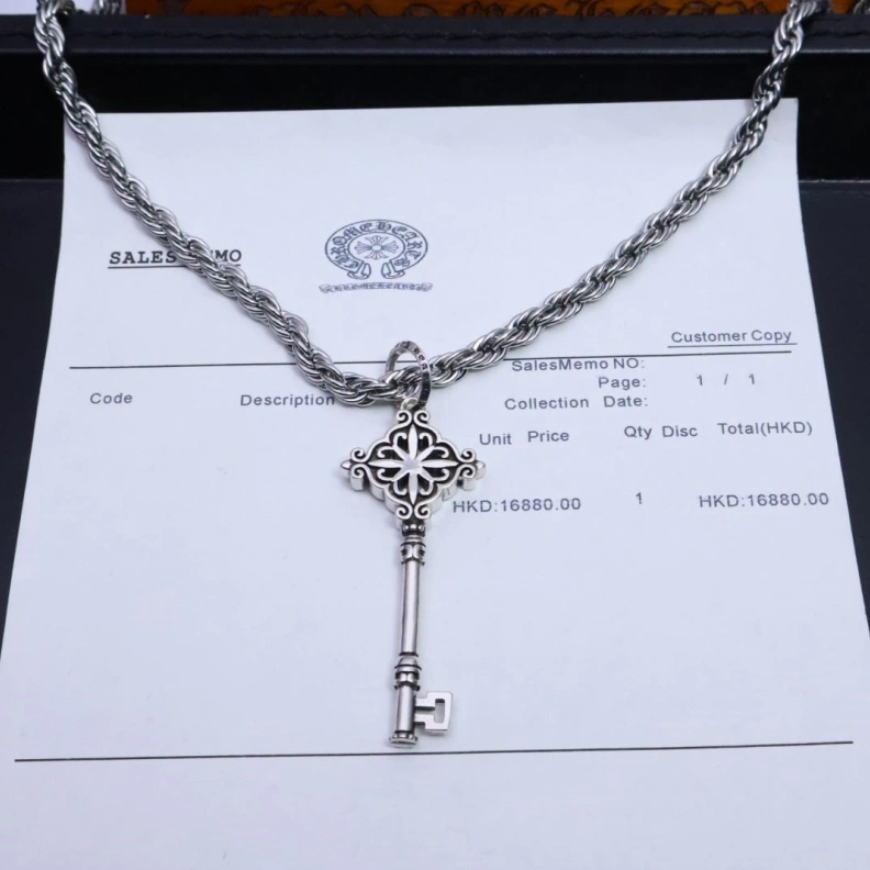 WellDesigned Chrxmx Hxxrts Necklaces 296716