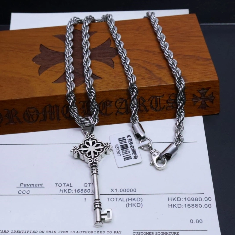 WellDesigned Chrxmx Hxxrts Necklaces 296716
