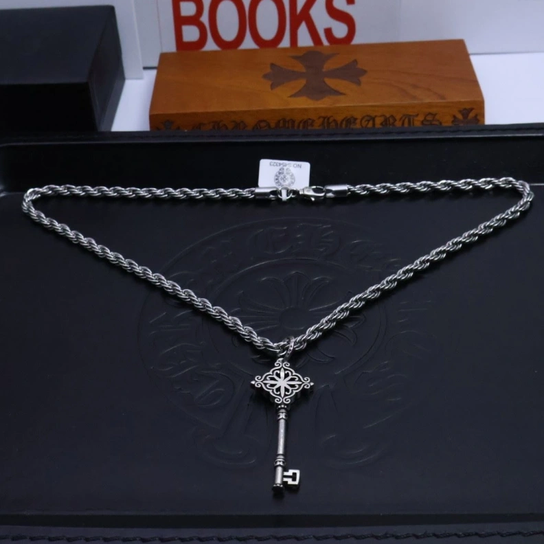 WellDesigned Chrxmx Hxxrts Necklaces 296716