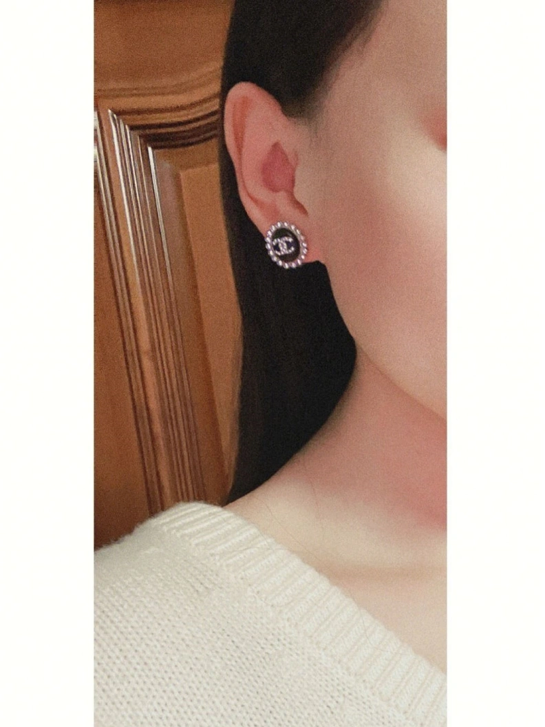 Soft Chxnxl Earrings 285634
