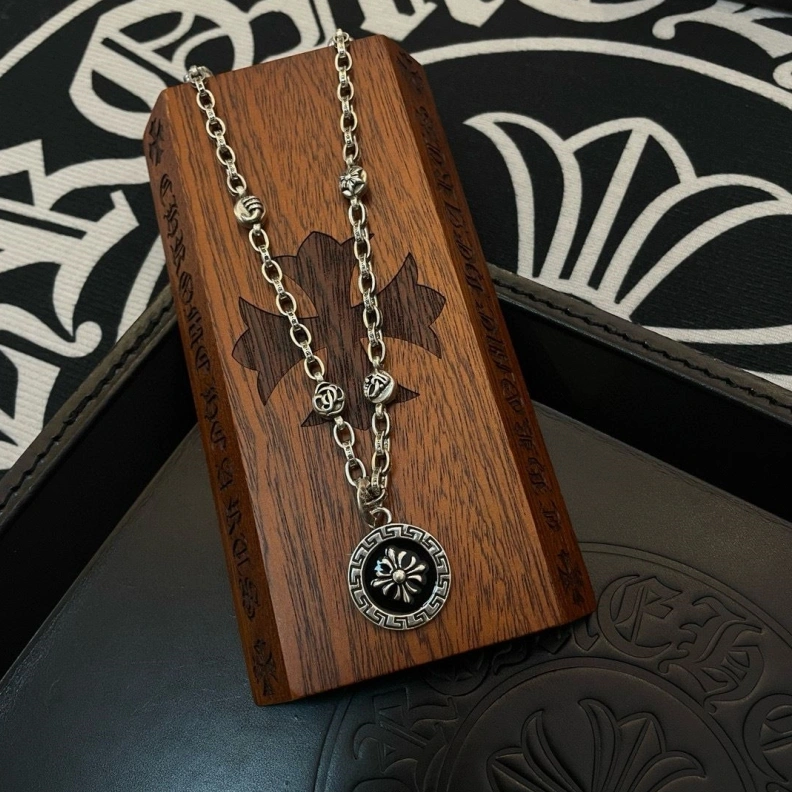 Chrxmx Hxxrts Necklaces Sleek 296694