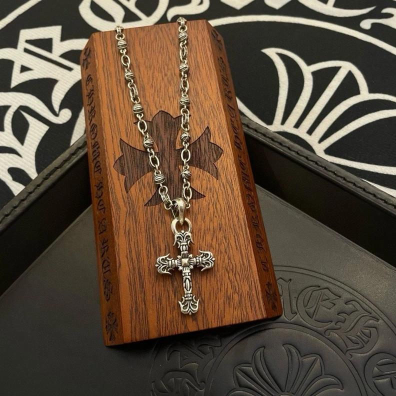 Chrxmx Hxxrts Necklaces Breathable 296695