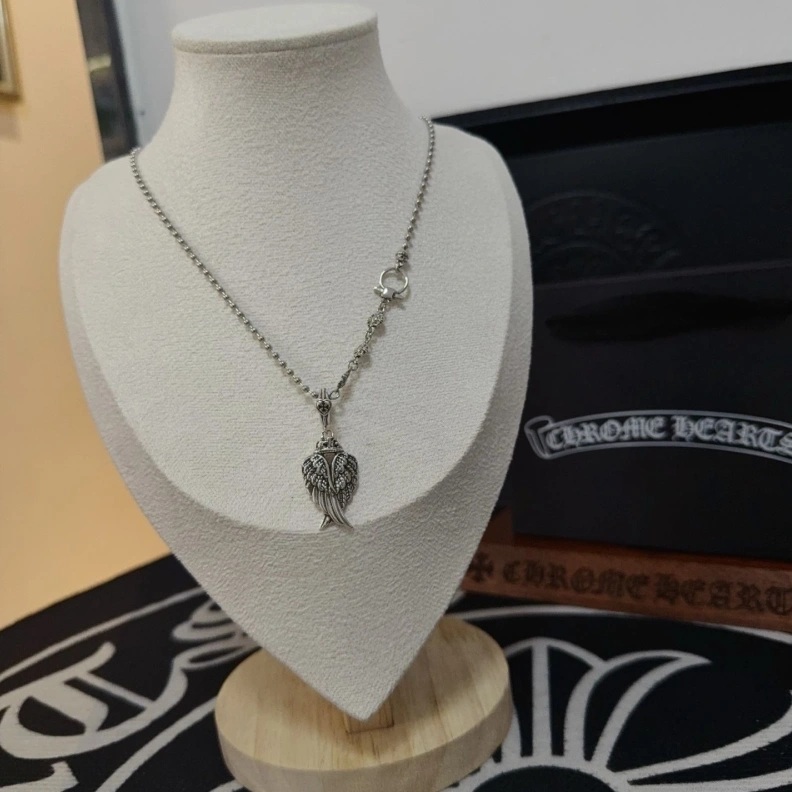ModernLook Chrxmx Hxxrts Necklaces 296679