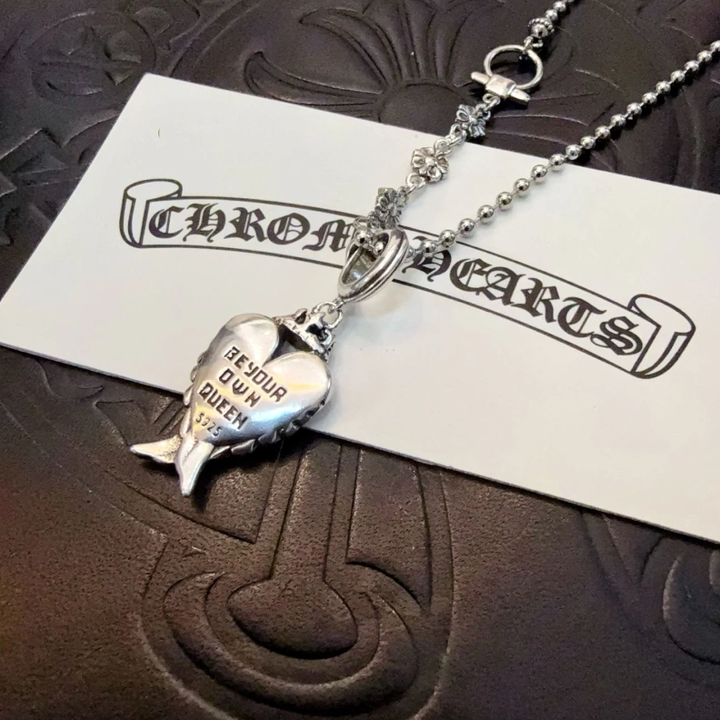 ModernLook Chrxmx Hxxrts Necklaces 296679