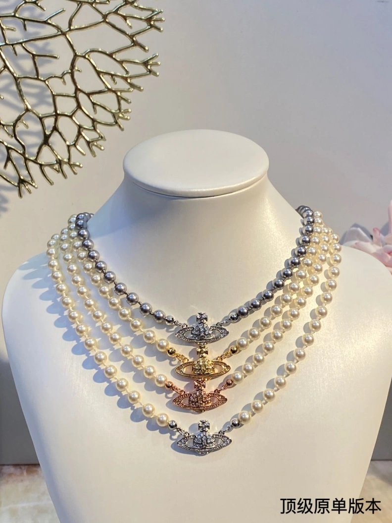 Stylish VIVENNE WESTWOOD 312983