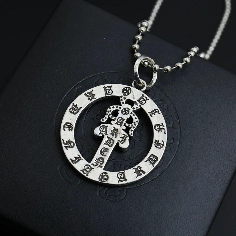 ModernLook Chrxmx Hxxrts Necklaces 296676