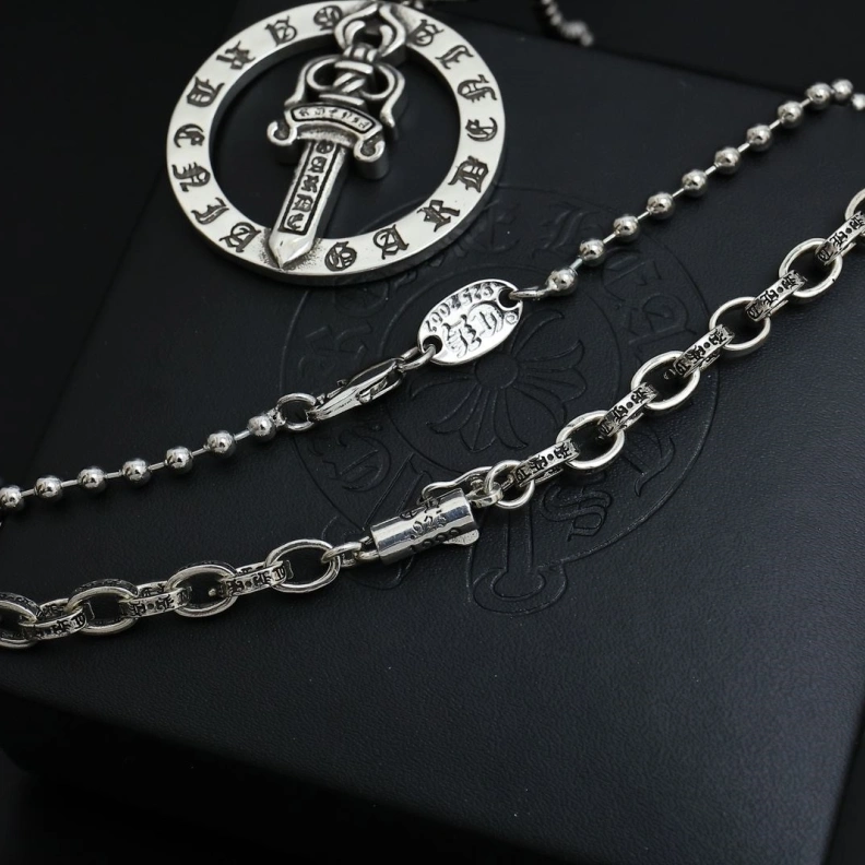 ModernLook Chrxmx Hxxrts Necklaces 296676