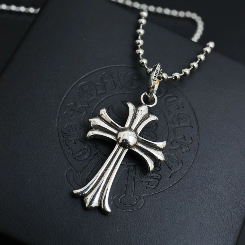 Chrxmx Hxxrts Necklaces Stylish 296670