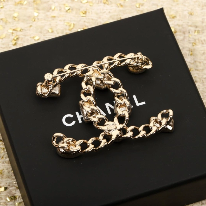 Efficient Chxnxl Brooches 286330