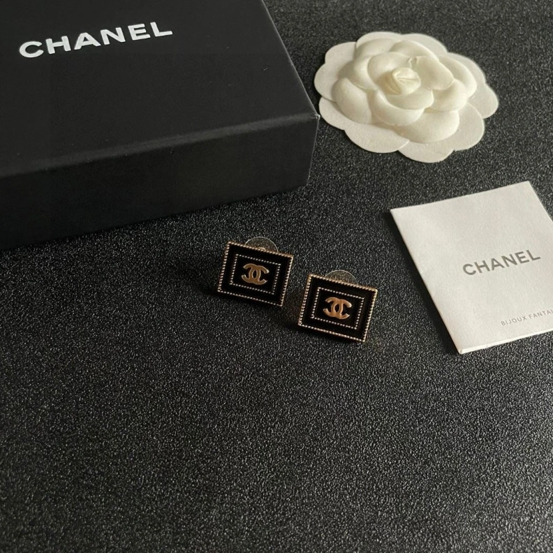 Chxnxl Earrings Functional 285629