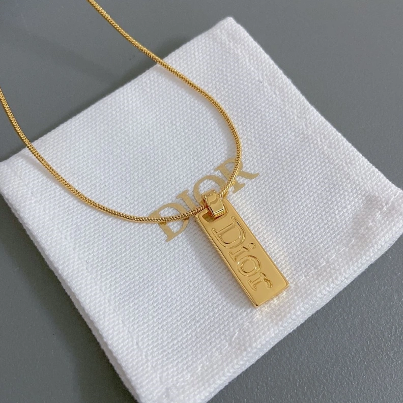 EyeCatching Christian Dxxr Necklaces 294061