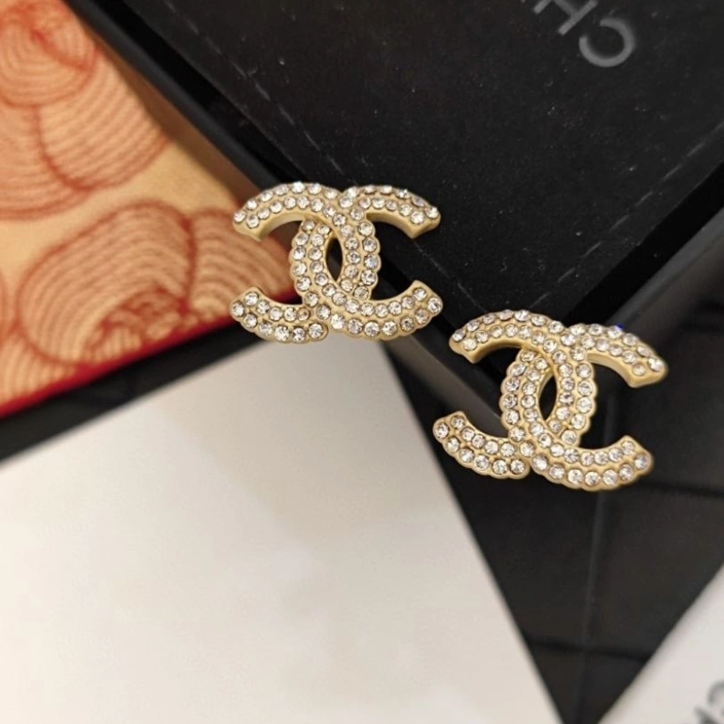 Lightweight Chxnxl Earrings 285622