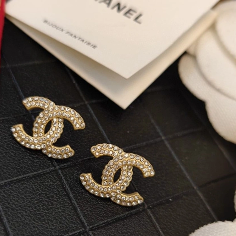Lightweight Chxnxl Earrings 285622
