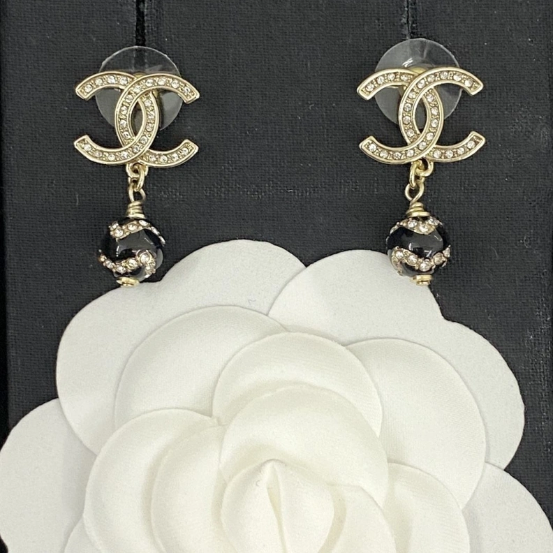 Resilient Chxnxl Earrings 285627
