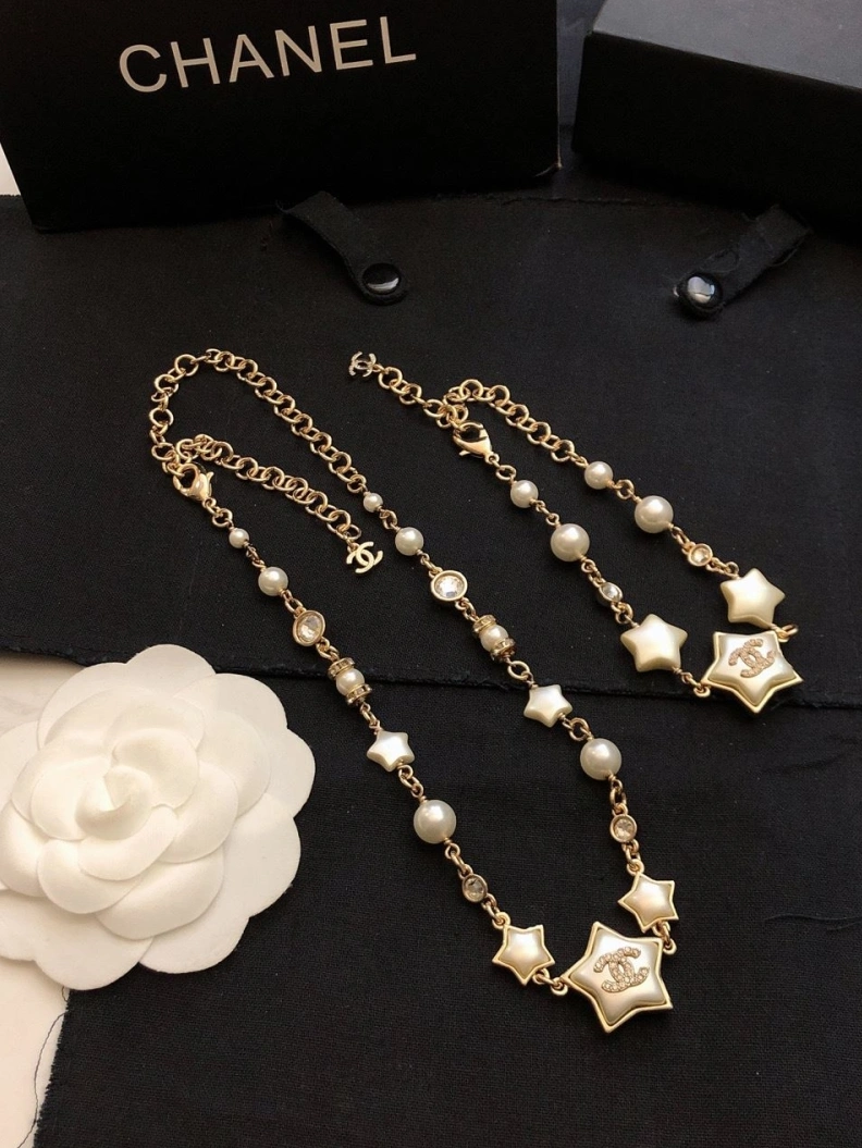 ModernLook Chxnxl Necklaces 285275