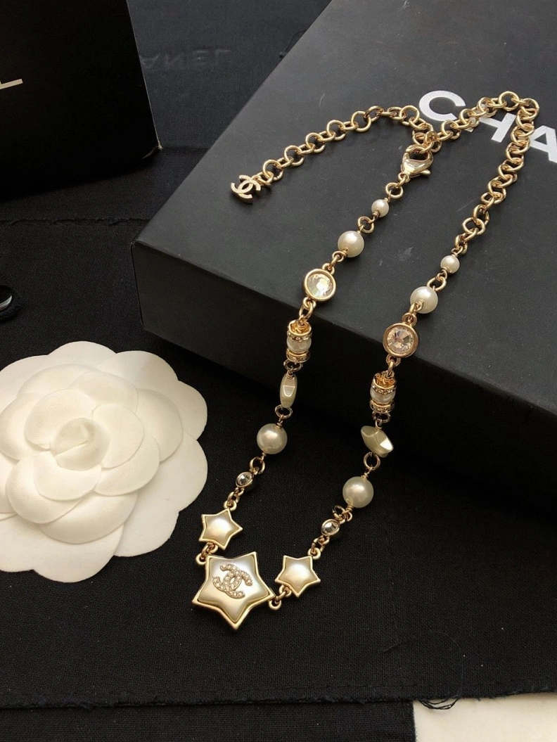 ModernLook Chxnxl Necklaces 285275