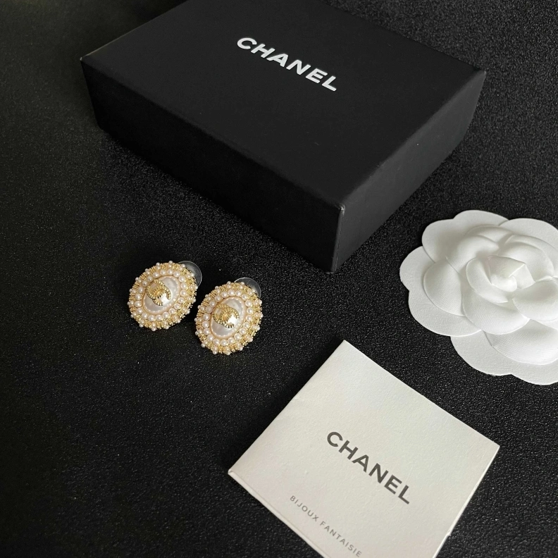Minimalist Chxnxl Earrings 285619