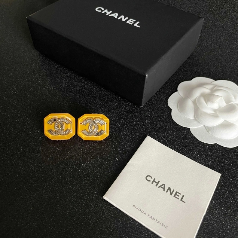 Sleek Chxnxl Earrings 285616