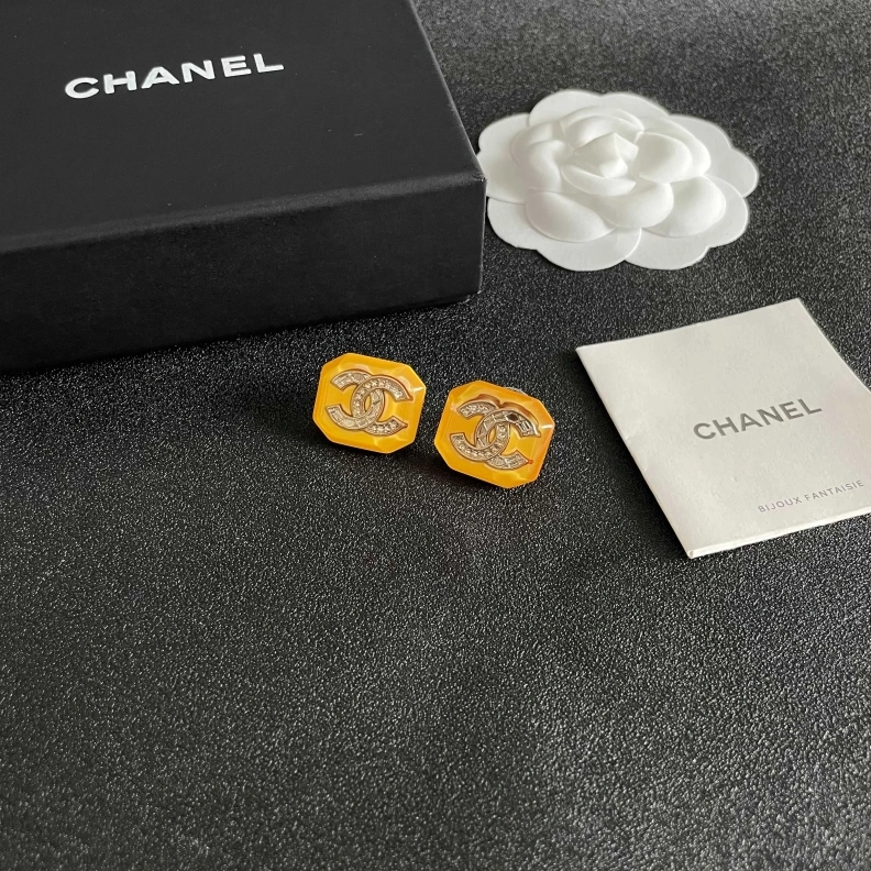 Sleek Chxnxl Earrings 285616