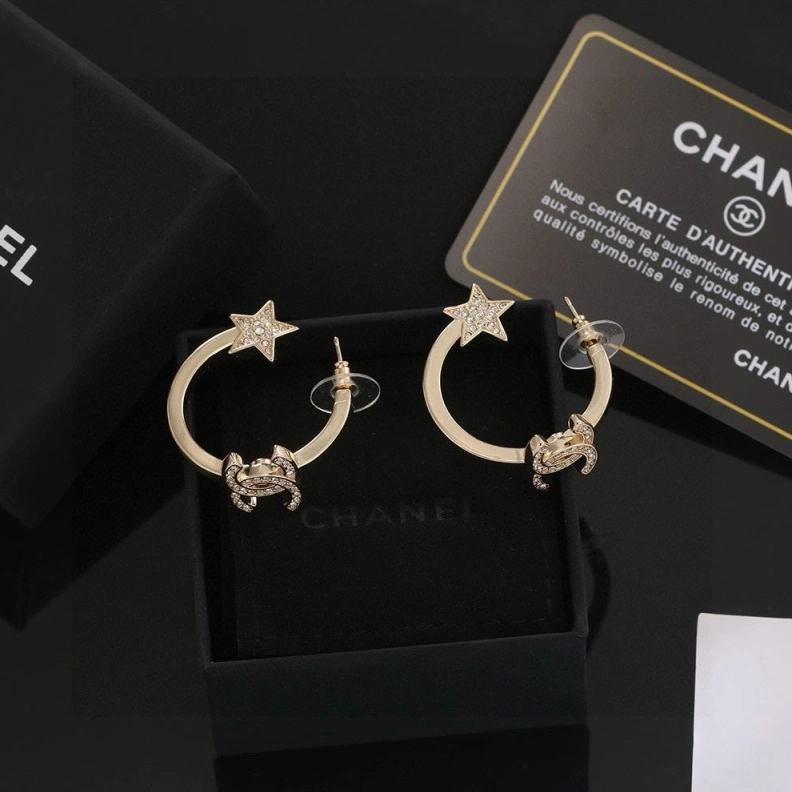Lightweight Chxnxl Earrings 285606