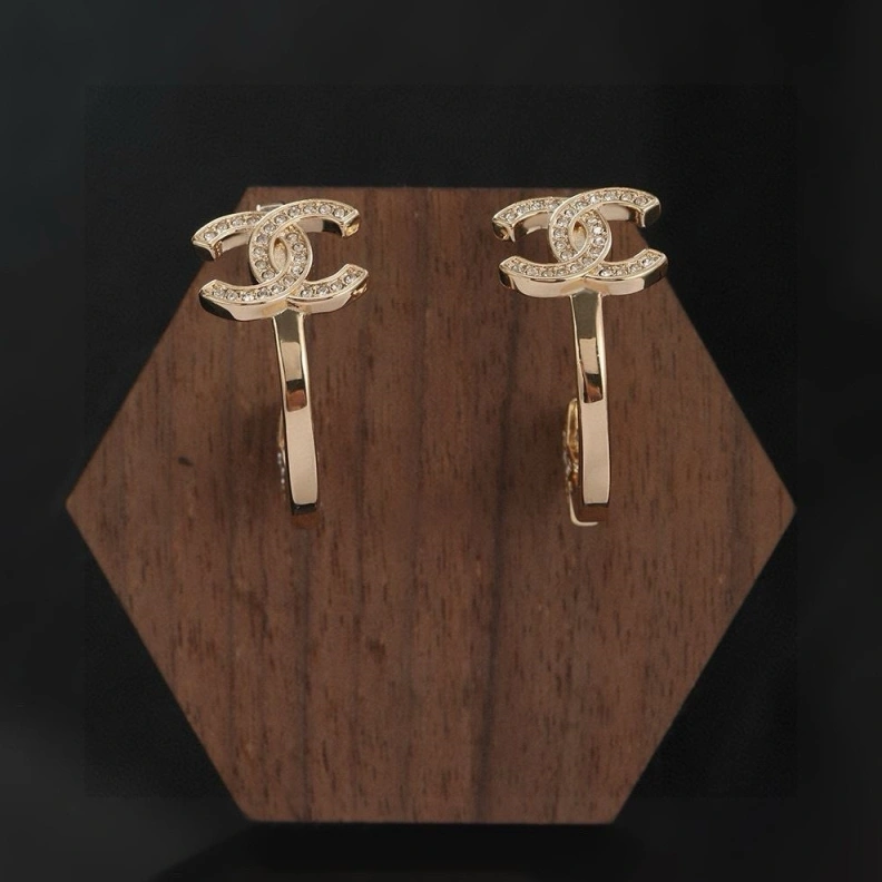 Lightweight Chxnxl Earrings 285606