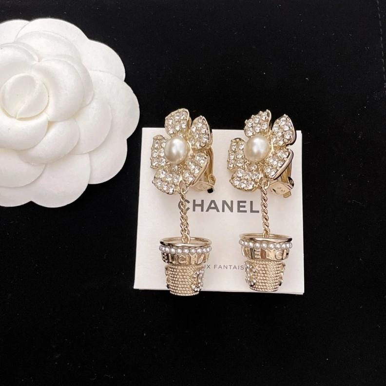 Chxnxl Brooches DailyWear 286325