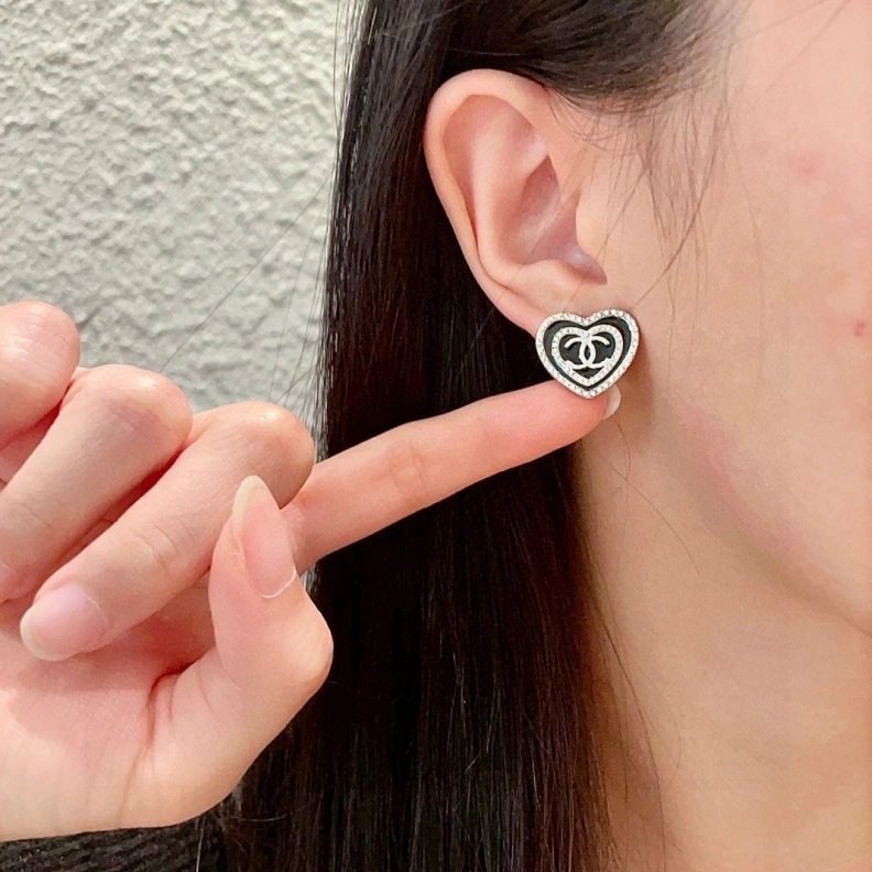 Comfortable Chxnxl Earrings 285604