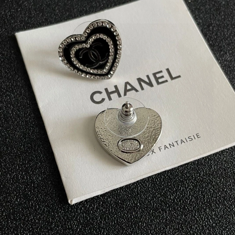 Comfortable Chxnxl Earrings 285604