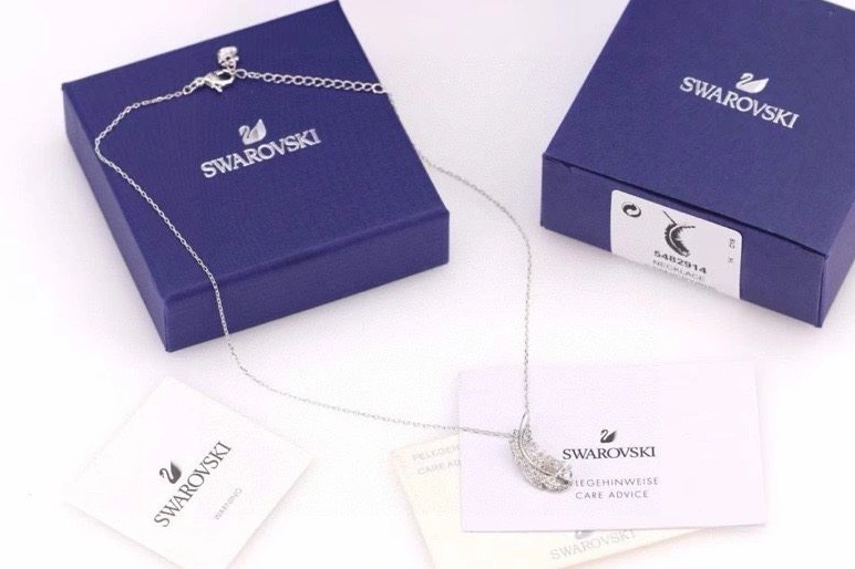 Swxrxvski Necklaces DailyWear 315030
