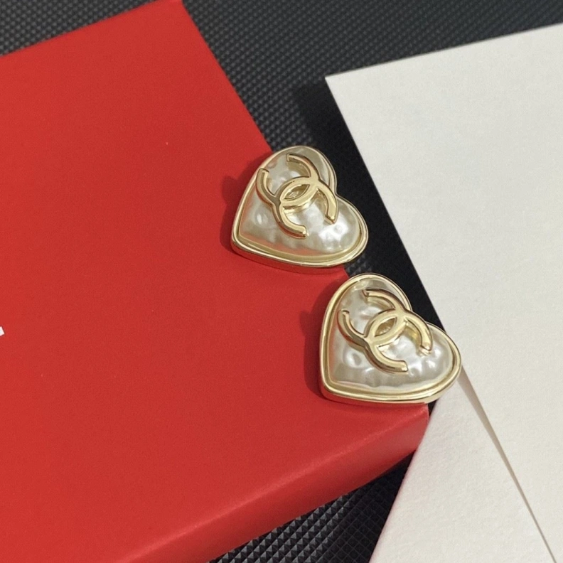 Comfortable Chxnxl Earrings 285601