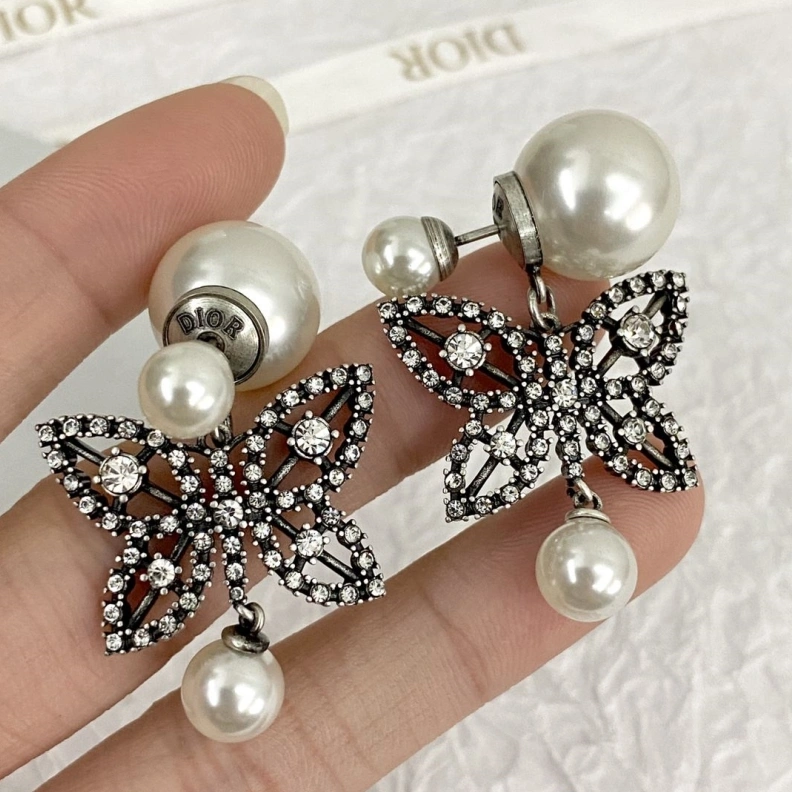 Christian Dxxr Earrings Elegant 294135