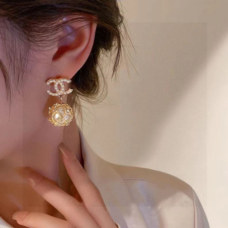 Reliable Chxnxl Earrings 285587