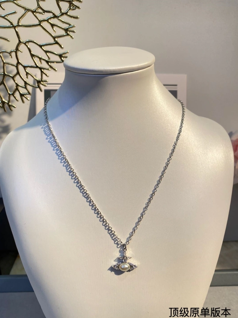 Modern VIVENNE WESTWOOD 312944