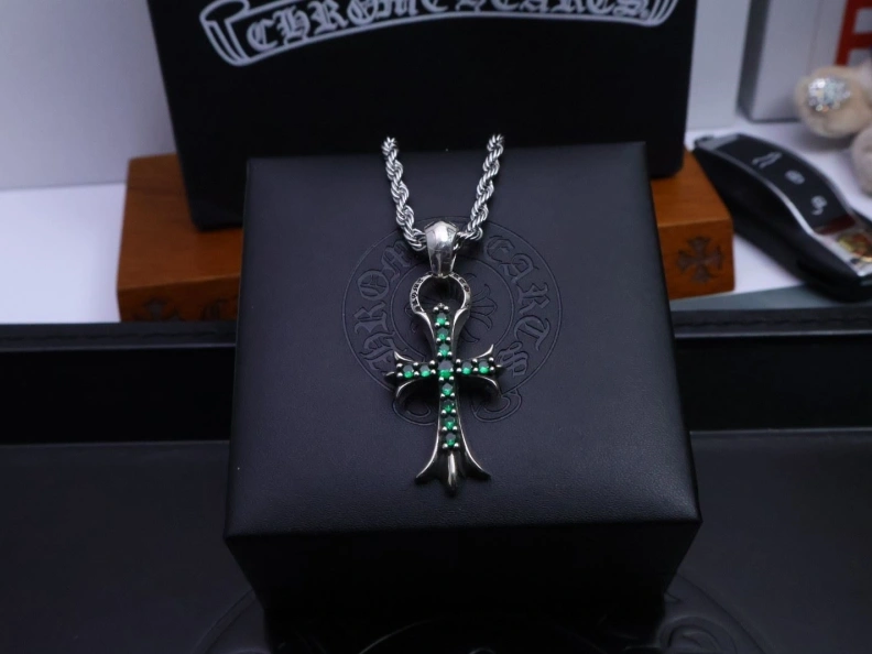 Popular Chrxmx Hxxrts Necklaces 296662