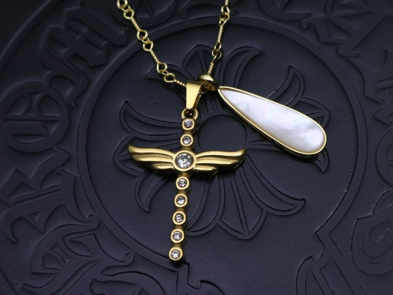 Chrxmx Hxxrts Necklaces GoodFit 296657
