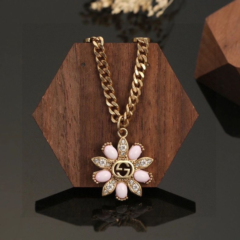 Gxccx Necklaces ModernLook 302492