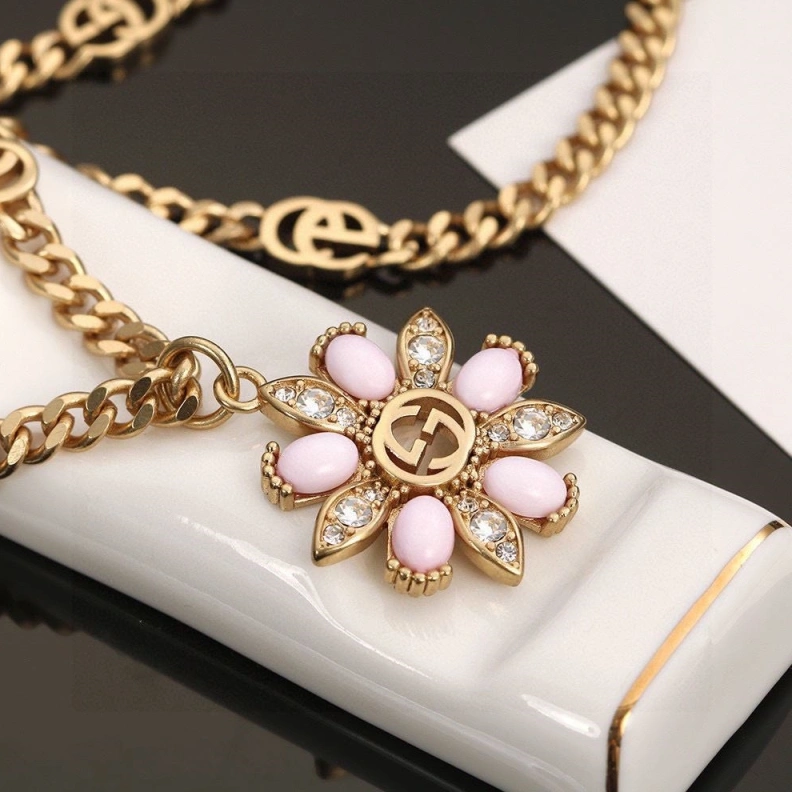 Gxccx Necklaces ModernLook 302492